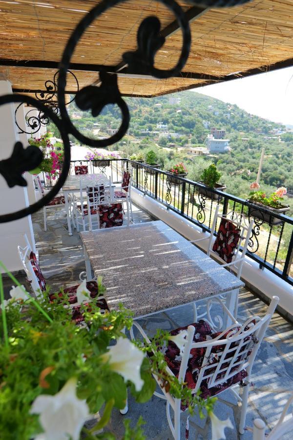 Vila Panorama Piqeras Bed & Breakfast エクステリア 写真