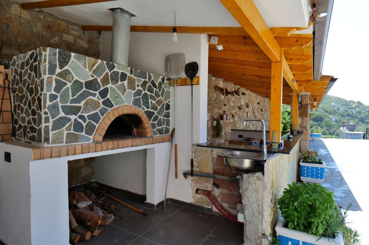 Vila Panorama Piqeras Bed & Breakfast エクステリア 写真