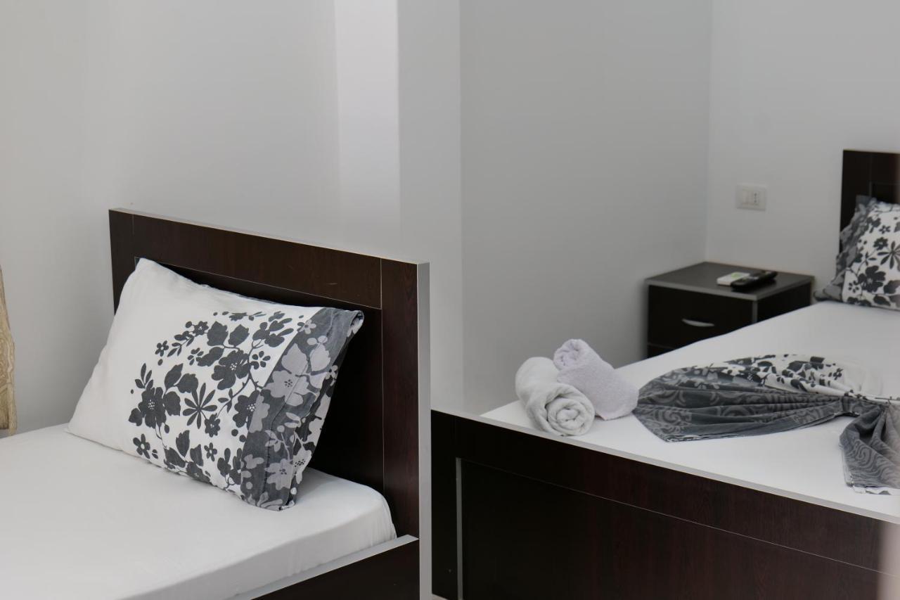 Vila Panorama Piqeras Bed & Breakfast エクステリア 写真