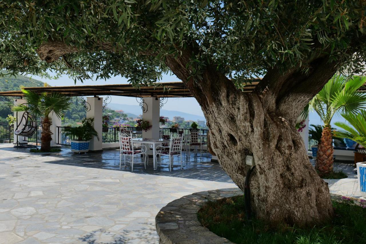 Vila Panorama Piqeras Bed & Breakfast エクステリア 写真
