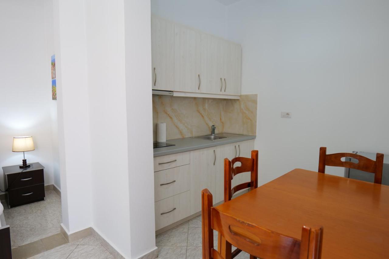 Vila Panorama Piqeras Bed & Breakfast エクステリア 写真