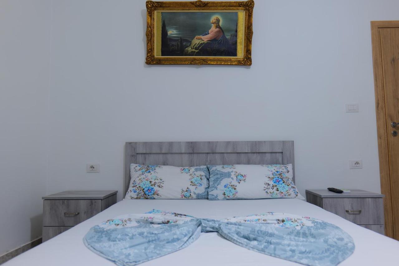 Vila Panorama Piqeras Bed & Breakfast エクステリア 写真