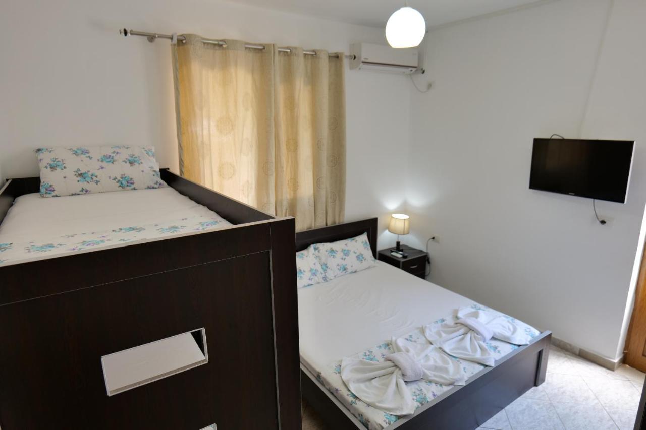 Vila Panorama Piqeras Bed & Breakfast エクステリア 写真